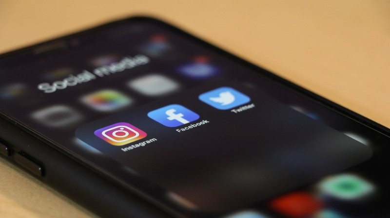 How to find music promoters & book gigs - Social media platforms